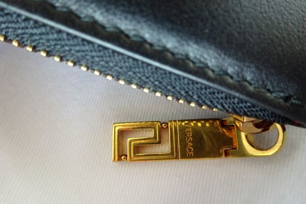 VERSACE ORIGINALE E NUOVO! portamonete in pelle versaceoriginaleenuovoportamon-680001a15a353.jpg