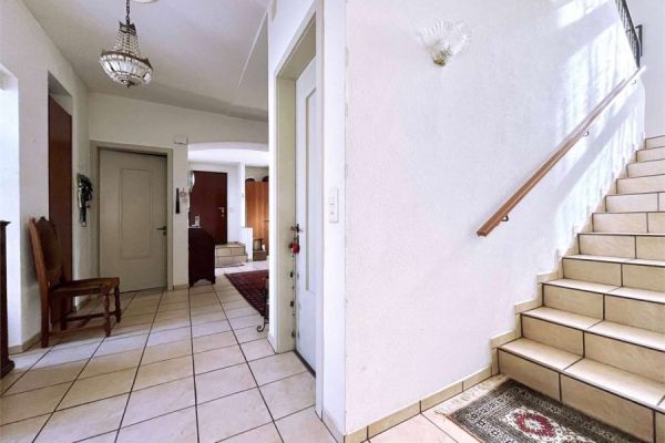 CASA INDIPENDENTE CON GIARDINO E VISTA PANORAMICA casaindipendentecongiardinoevi12.jpg