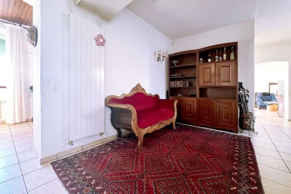 CASA INDIPENDENTE CON GIARDINO E VISTA PANORAMICA casaindipendentecongiardinoevi12345.jpg