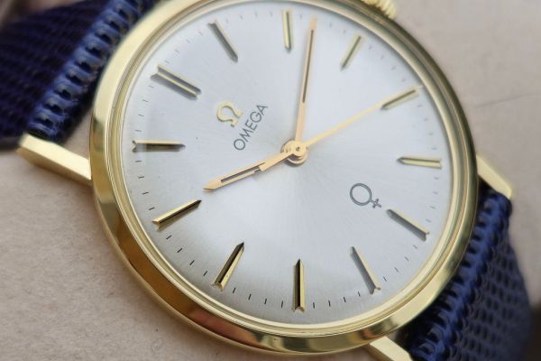 Omega Genève Venus Dial 18 Karat Gold omegagenvevenusdial18karatgold.jpg