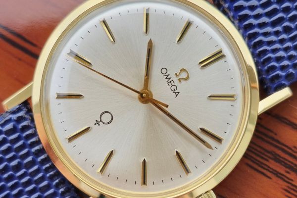 Omega Genève Venus Dial 18 Karat Gold omegagenvevenusdial18karatgold1.jpg