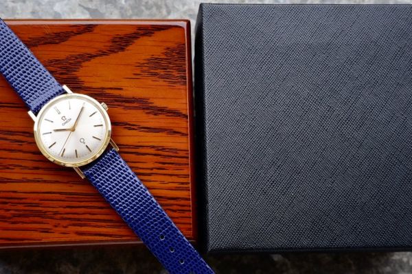Omega Genève Venus Dial 18 Karat Gold omegagenvevenusdial18karatgold123456.jpg
