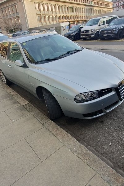 Vendo Auto - Alfa Romeo 156SW 2.0 JTS vendoautoalfaromeo156sw20jts-67b0d589c45cf.jpg