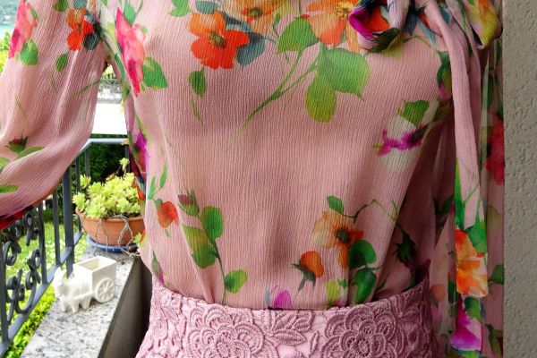BLUMARINE silk blouse size 36 ( 42 IT)  ORIGINAL and NEW! blumarinesilkblousesize3642ito-64d3f78af22b7.jpg
