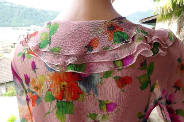 BLUMARINE silk blouse size 36 ( 42 IT)  ORIGINAL and NEW! blumarinesilkblousesize3642ito-64d3f7e61322f.jpg
