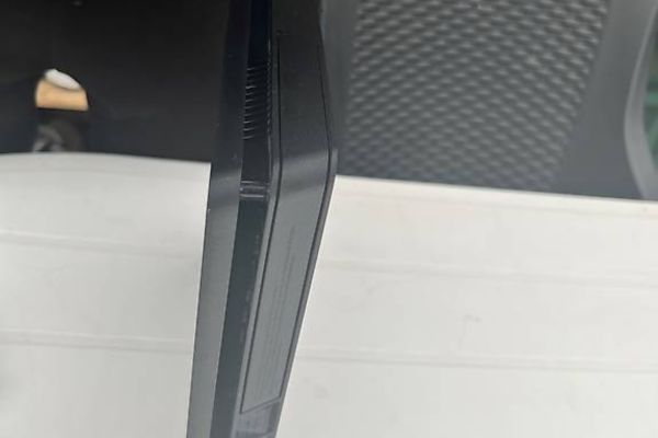 PlayStation 4 slim playstation4slim1.jpeg