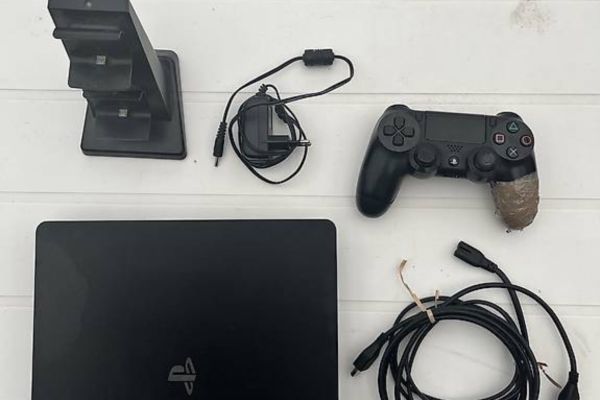 PlayStation 4 slim playstation4slim123.jpeg