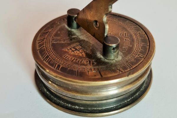 Bussola  in ottone  riproduzione  Stanley London 1862, bussolainottoneriproduzionesta1.jpg