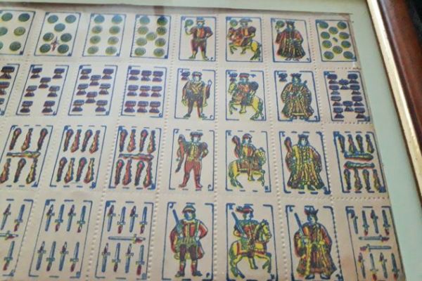 Quadro con antico foglio non tagliato carte da gioco di piccolo formato , tecnic quadroconanticofoglionontaglia.jpg