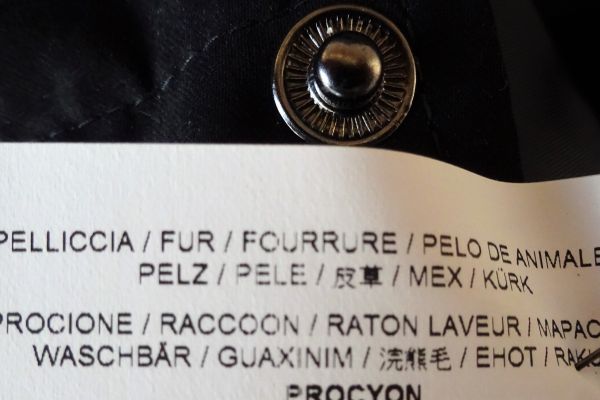 CAVALLI piumini uomo. cappuccio rifinito in vera pelliccia! taglie: 50 e 52 cavallipiuminiuomocappucciorif-68c5843a32d18.jpg