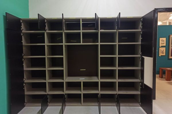 mobile sala nuovo e solo stato in esposizione mai usato mobilesalanuovoesolostatoinesp12.jpg