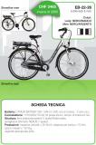 bicicletta pedalata assistita da donna e da uomo biciclettapedalataassistitadadonnaedauomo.jpg