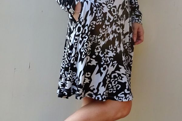 VERSACE ORIGINAL! dress size 44 versaceoriginaldresssize44-64e4ec4b18721.jpg