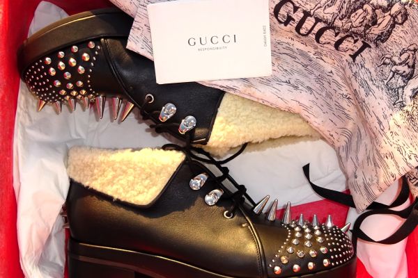 GUCCI ORIGINAL and NEW! leather boots size 39 REAL FUR! ORIGINAL and NEW! guccioriginalandnewleatherboot-66fea9b29e7bc.jpg