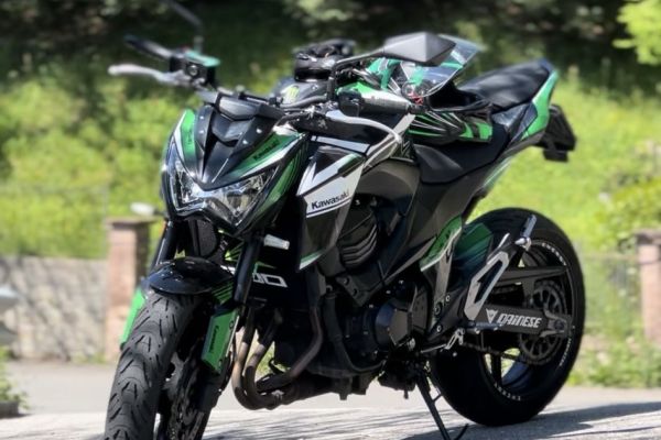 Kawasaki Z800. 35kw kawasakiz80035kw1234.jpeg