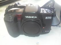 vendo Yashica 270 autofocus con diversi accessori vendoYashica270autofocuscondiversiaccessori-5c6f31b332604.jpg