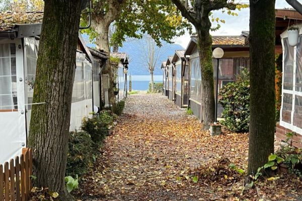 CASA MOBILE A PORLEZZA SUL LAGO DI LUGANO casamobileaporlezzasullagodilu1.jpg