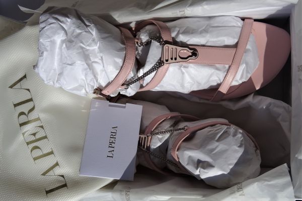 LA PERLA ORIGINALI e  NUOVI! sandali in pelle n. 36 e 37 laperlaoriginalienuovisandalii-6867d3d6bd2ef.jpg
