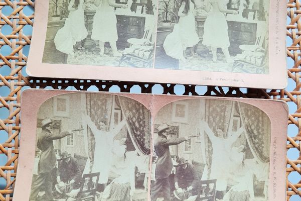 N° 4 Stereo-Fotografie L.W.Kilburn Littleton / 1899  donne in   camicia da Notte n4stereofotografielwkilburnlit12.jpg