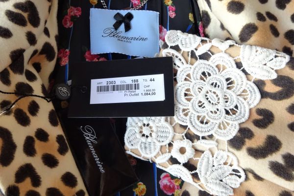 BLUMARINE coat with lace on the sleeves size 38 (44IT) NEW! blumarinecoatwithlaceontheslee-66bb5ff259ab1.jpg