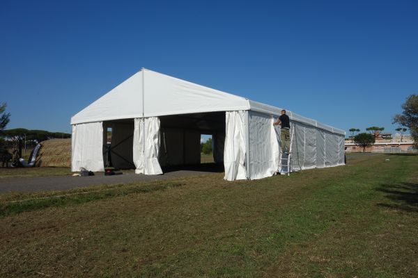 tendostruttura 20x40 tendostruttura20x40-66743621ce4e9.jpg
