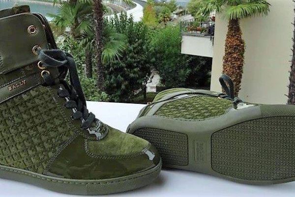 BALLY  scarpe su una piattaforma invisibile n. 40,5 ORIGINALI e NUOVI! ballyscarpesuunapiattaformainv-68d00c1313361.jpg