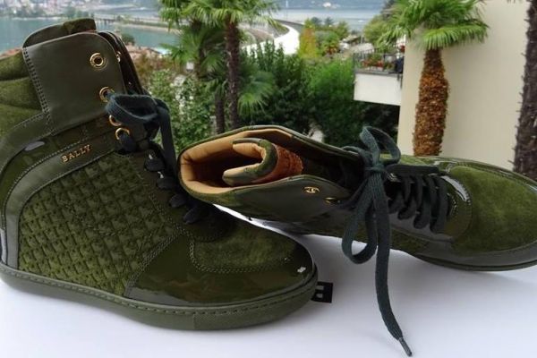 BALLY  scarpe su una piattaforma invisibile n. 40,5 ORIGINALI e NUOVI! ballyscarpesuunapiattaformainv-68d00c2f30358.jpg