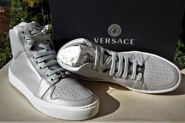 VERSACE leather shoes size 39 ORIGINAL AND NEW! versaceleathershoessize39origi-66e704880f8ba.jpg