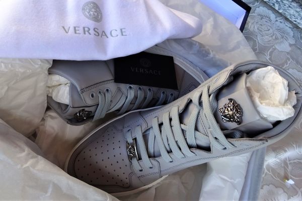 VERSACE leather shoes size 39 ORIGINAL AND NEW! versaceleathershoessize39origi.jpg