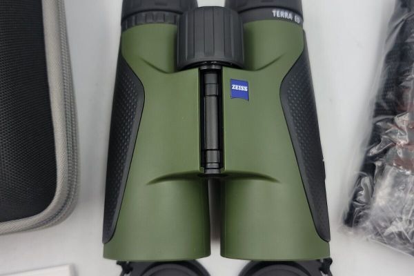 Binocolo ZEISS Terra ED 10x 42 MM da esterno verde binocolozeissterraed10x42mmdae123.jpg