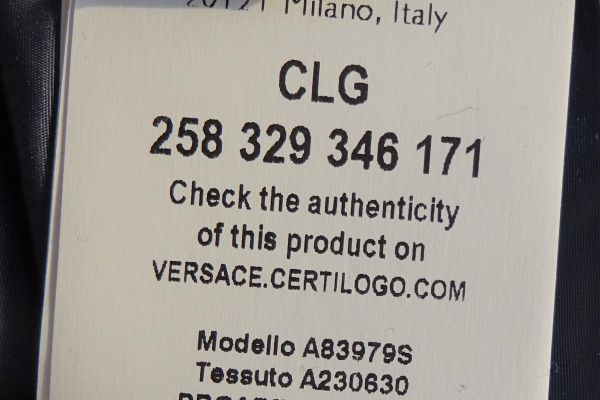 VERSACE ORIGINALE! NUOVO! piumino taglia  38-40IT versaceoriginalenuovopiuminota-68cfff3a10787.jpg