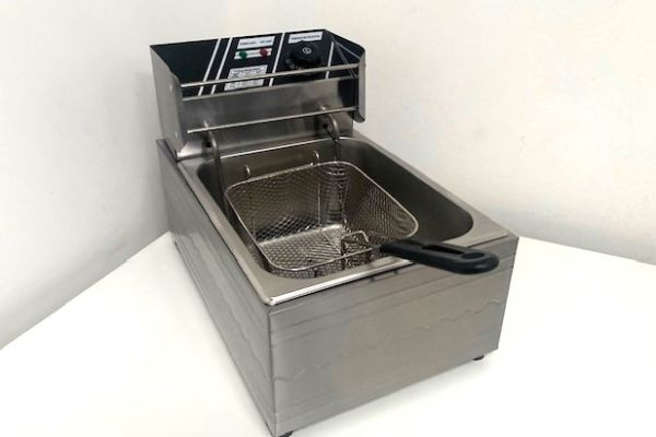 Friggitrice elettrica 1 Vasca da 6 Litri NUOVA friggitriceelettrica1vascada6l1.jpg