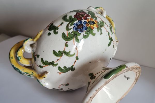 Coppa  vintage  da collezione in ceramica  maiolica coppavintagedacollezioneincera1.jpg