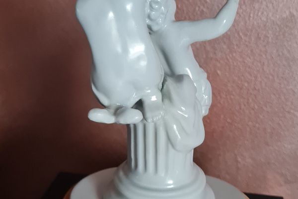 Figurina Porcellana  Mangani vintage  '    GEMINI   '. Perfette condizioni, senz figurinaporcellanamanganivinta12.jpg