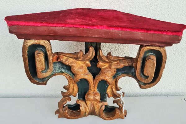 Piccola consolle in legno laccato e dorato periodo XVIII sec. in buono stato piccolaconsolleinlegnolaccatoe-6744ad1880503.jpg