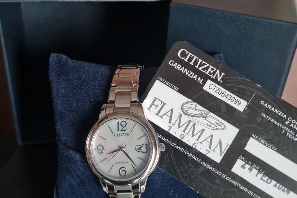 Orologio   Donna Citizen Eco Drive Solo Tempo Data EW2620-86L orologiodonnacitizenecodriveso.jpg