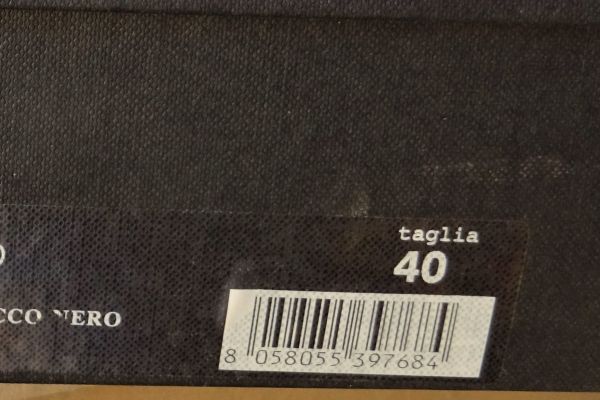 POLLINI  stivali in pelle n. 40 colore nero ORIGINALE e NUOVI! pollinistivaliinpellen40colore-68d598622e341.jpg